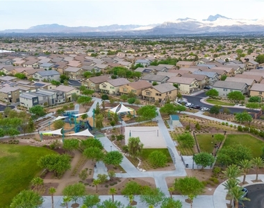 7476 Onyx Star Street - Photo Thumbnail 41