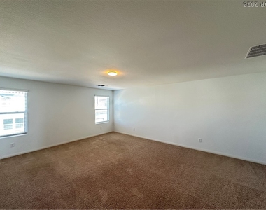 5953 Bruselas Street - Photo Thumbnail 16