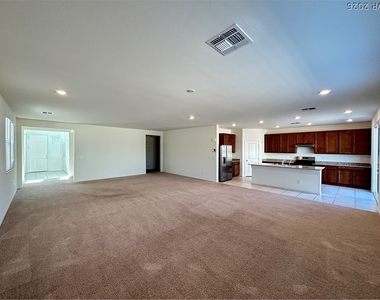 5953 Bruselas Street - Photo Thumbnail 2