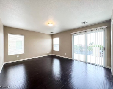 574 Redruth Drive - Photo Thumbnail 13