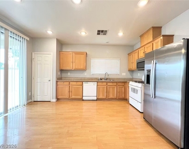 574 Redruth Drive - Photo Thumbnail 7