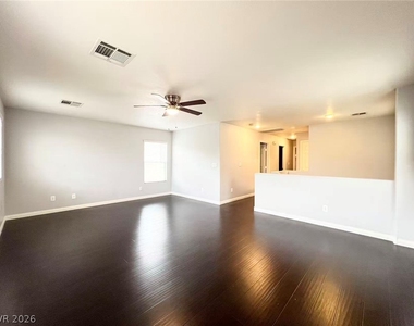 574 Redruth Drive - Photo Thumbnail 27