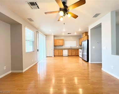 574 Redruth Drive - Photo Thumbnail 3