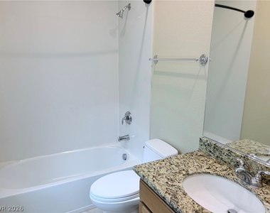 10303 Koala Forest Street - Photo Thumbnail 12