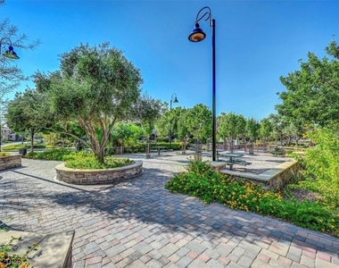 2021 Brush Stroke Street - Photo Thumbnail 7