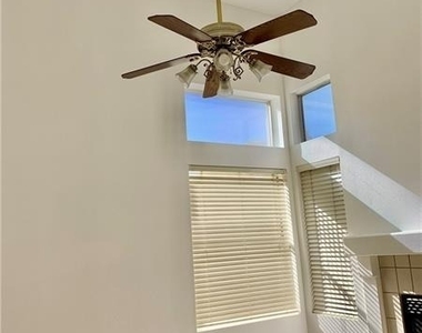 1848 Thunder Mountain Drive - Photo Thumbnail 5