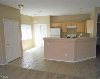 3516 Hazelnut Pine Place - Photo Thumbnail 8