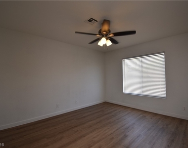 4706 Checker Way - Photo Thumbnail 12