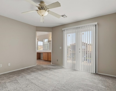 10404 Dark Sands Avenue - Photo Thumbnail 13