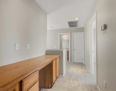 10404 Dark Sands Avenue - Photo Thumbnail 9