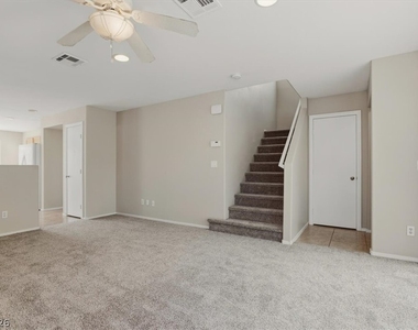 10404 Dark Sands Avenue - Photo Thumbnail 3
