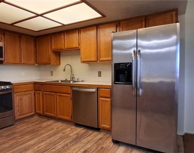 3958 Delos Drive - Photo Thumbnail 5