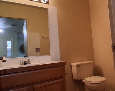 3958 Delos Drive - Photo Thumbnail 7