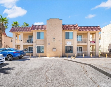 5303 Del Gado Drive - Photo Thumbnail 3
