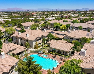 1521 Ruby Cliffs Lane - Photo Thumbnail 21