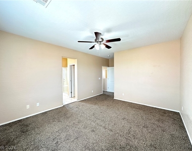 10596 La Campana Street - Photo Thumbnail 9