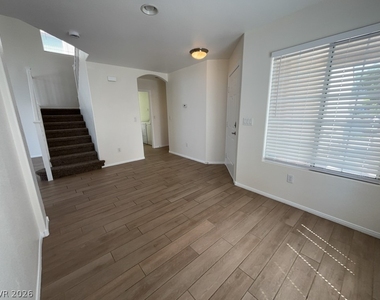 9237 Harbor Stream Avenue - Photo Thumbnail 11