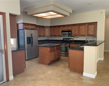 8441 Bay Point Drive - Photo Thumbnail 4