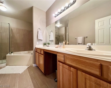 3555 Meridale Drive - Photo Thumbnail 11