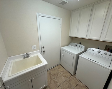 2109 Cedar Hills Street - Photo Thumbnail 22