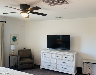 2637 Marvel Astoria Street - Photo Thumbnail 21