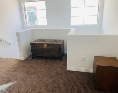 2637 Marvel Astoria Street - Photo Thumbnail 17