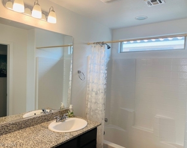 2637 Marvel Astoria Street - Photo Thumbnail 31