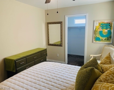2637 Marvel Astoria Street - Photo Thumbnail 34