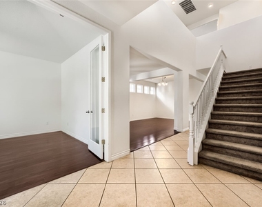 3412 Osiana Avenue - Photo Thumbnail 1