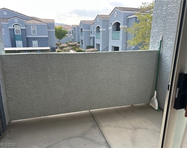 6955 N Durango Drive - Photo Thumbnail 16