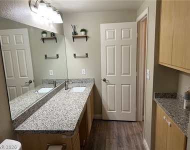 6955 N Durango Drive - Photo Thumbnail 15