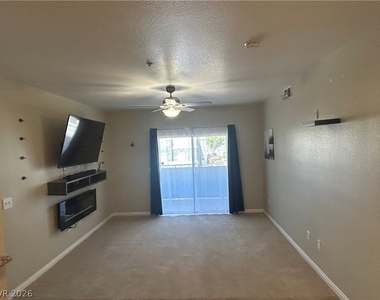 6955 N Durango Drive - Photo Thumbnail 10
