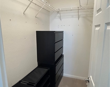 6955 N Durango Drive - Photo Thumbnail 13