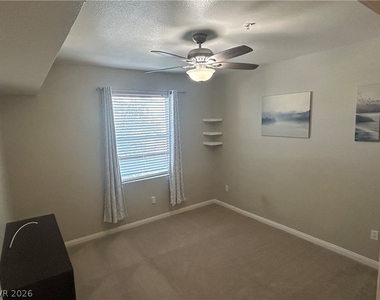 6955 N Durango Drive - Photo Thumbnail 12