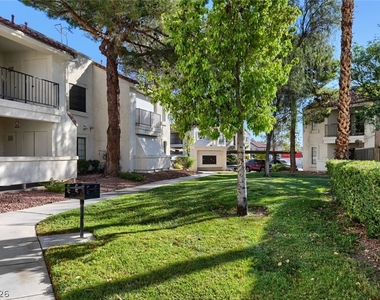 4860 Nara Vista Way - Photo Thumbnail 22