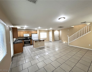 7366 Lagoon Blue Street - Photo Thumbnail 5