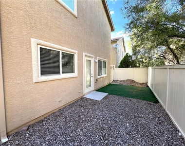 7366 Lagoon Blue Street - Photo Thumbnail 31