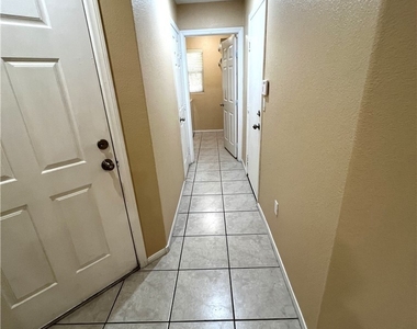 7366 Lagoon Blue Street - Photo Thumbnail 11
