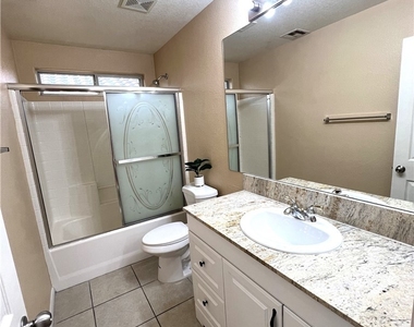 7366 Lagoon Blue Street - Photo Thumbnail 29