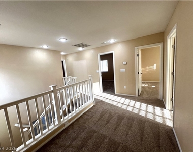 7366 Lagoon Blue Street - Photo Thumbnail 17