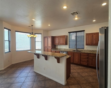 9164 Craven Avenue - Photo Thumbnail 10
