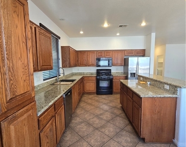 9164 Craven Avenue - Photo Thumbnail 9