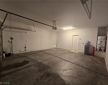 9164 Craven Avenue - Photo Thumbnail 35