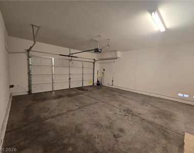 9164 Craven Avenue - Photo Thumbnail 34