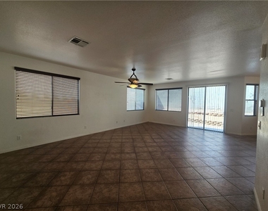9164 Craven Avenue - Photo Thumbnail 5
