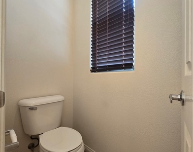 9164 Craven Avenue - Photo Thumbnail 24
