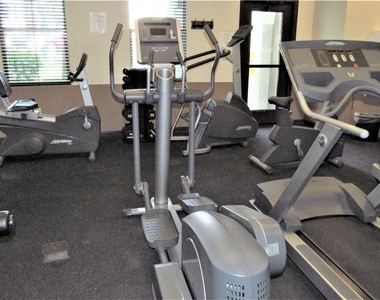 9975 Peace Way - Photo Thumbnail 30