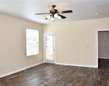 9975 Peace Way - Photo Thumbnail 4