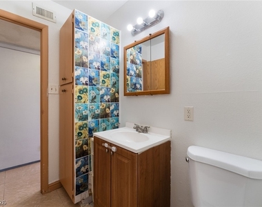 7084 Burcot Avenue - Photo Thumbnail 17