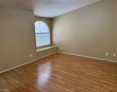 3509 Judah Way - Photo Thumbnail 10
